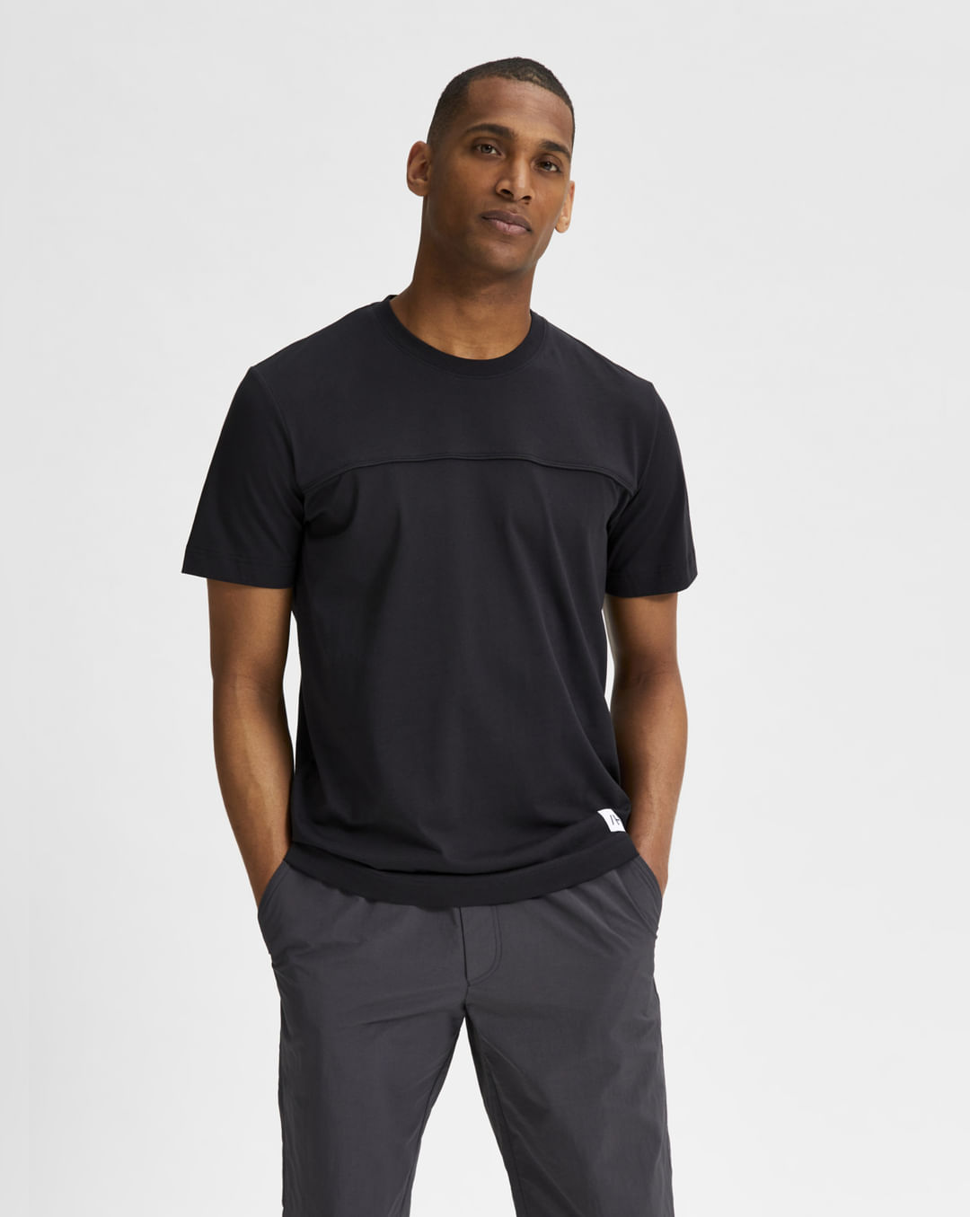 Buy Black Organic Cotton Crew Neck T-shirt for Men at SELECTED HOMME  |156508301