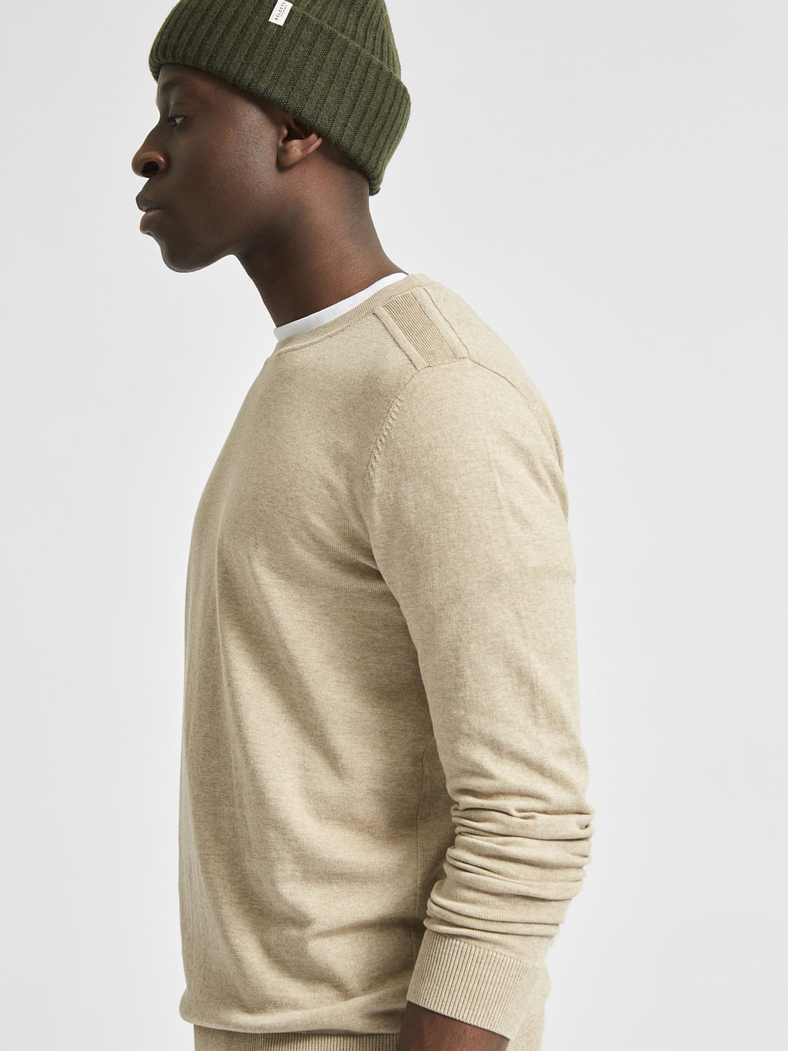 Light crew neck on sale sweater