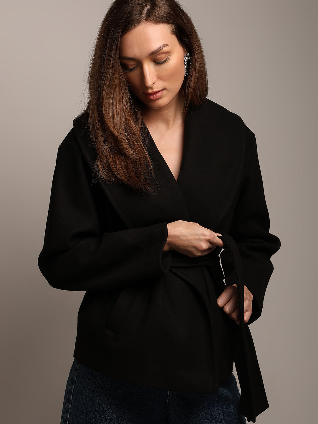 Black Shawl Collar Short Jacket