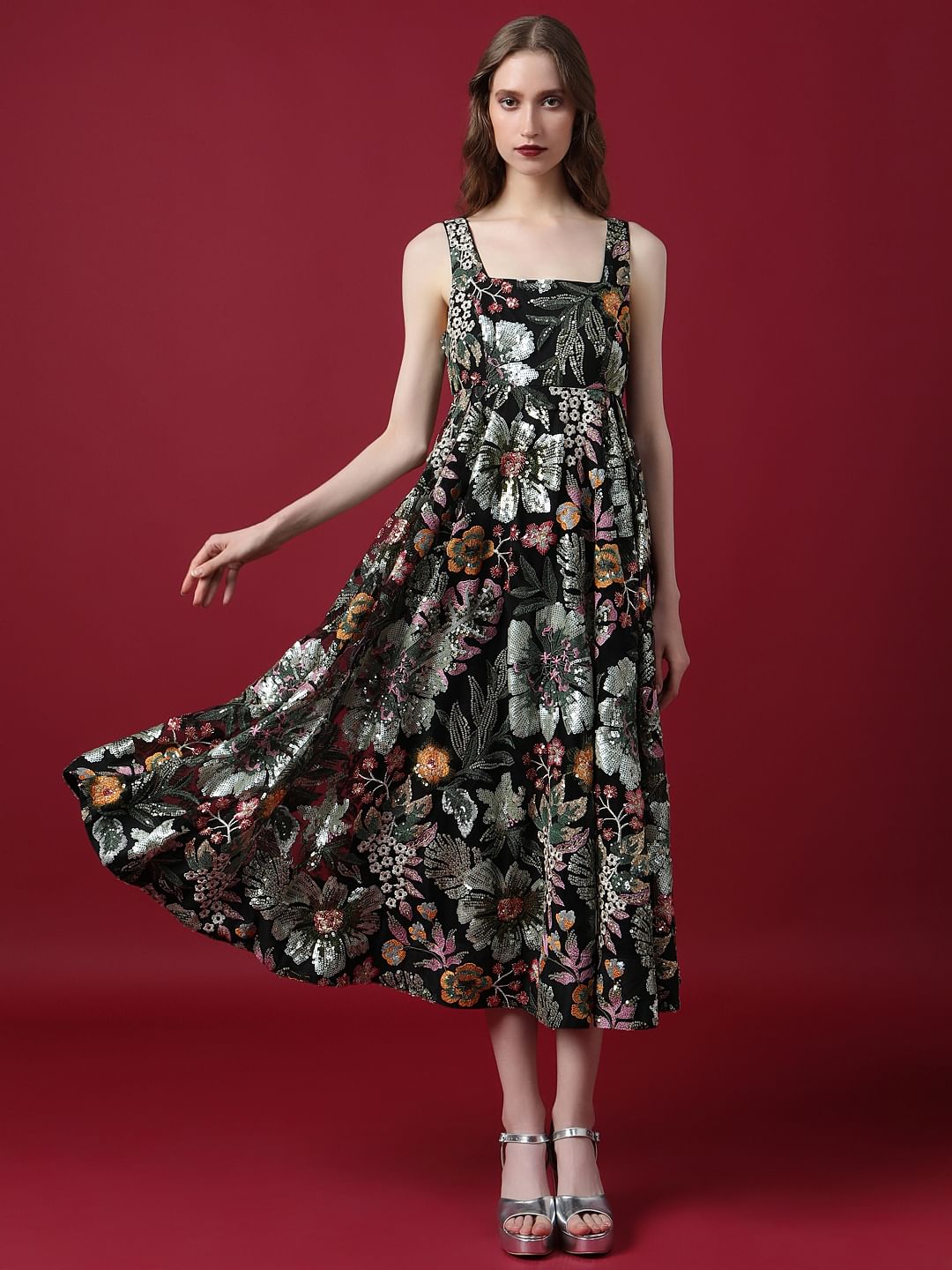 Floral dresses at fashion world hotsell