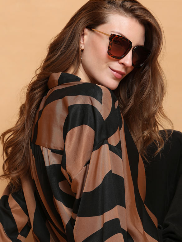 Brown Square-Shaped Sunglasses
