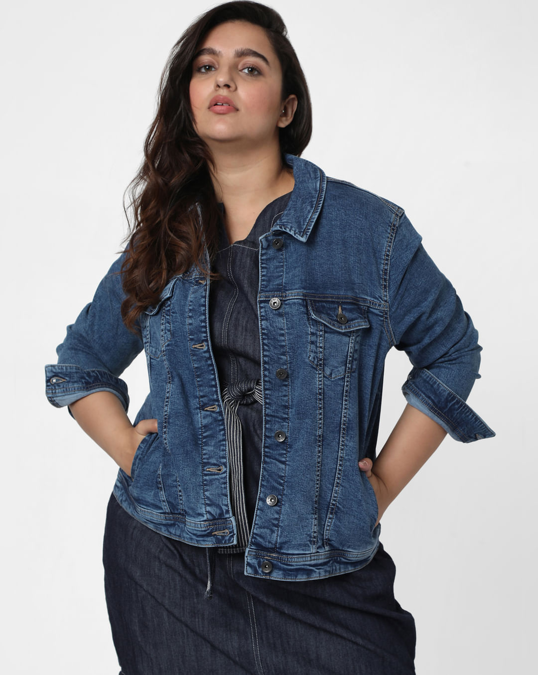 Buy Women Blue Washed Denim Jacket online | VeroModa