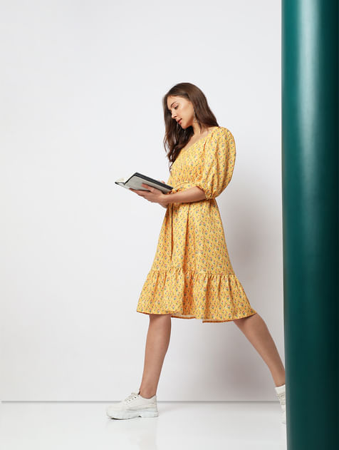 Regnfuld Spild kompensere Yellow Dress - Buy Yellow Colour Dresses Online in India