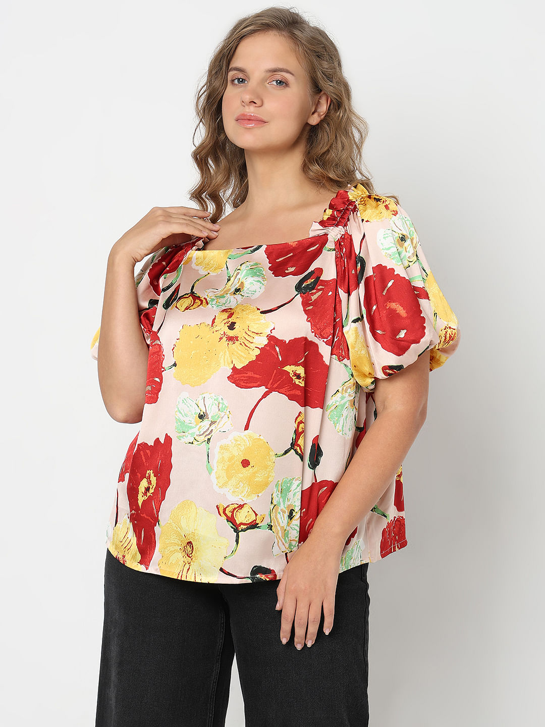 Buy Women's Tops & T-shirts Online - Vero Moda