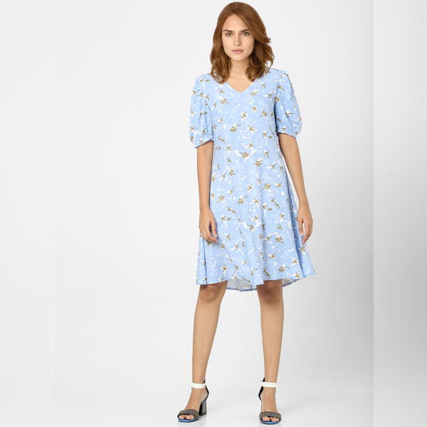 VERO MODA Women Blue All Over Print Shift Dress, Short Sleeves, V-Neck