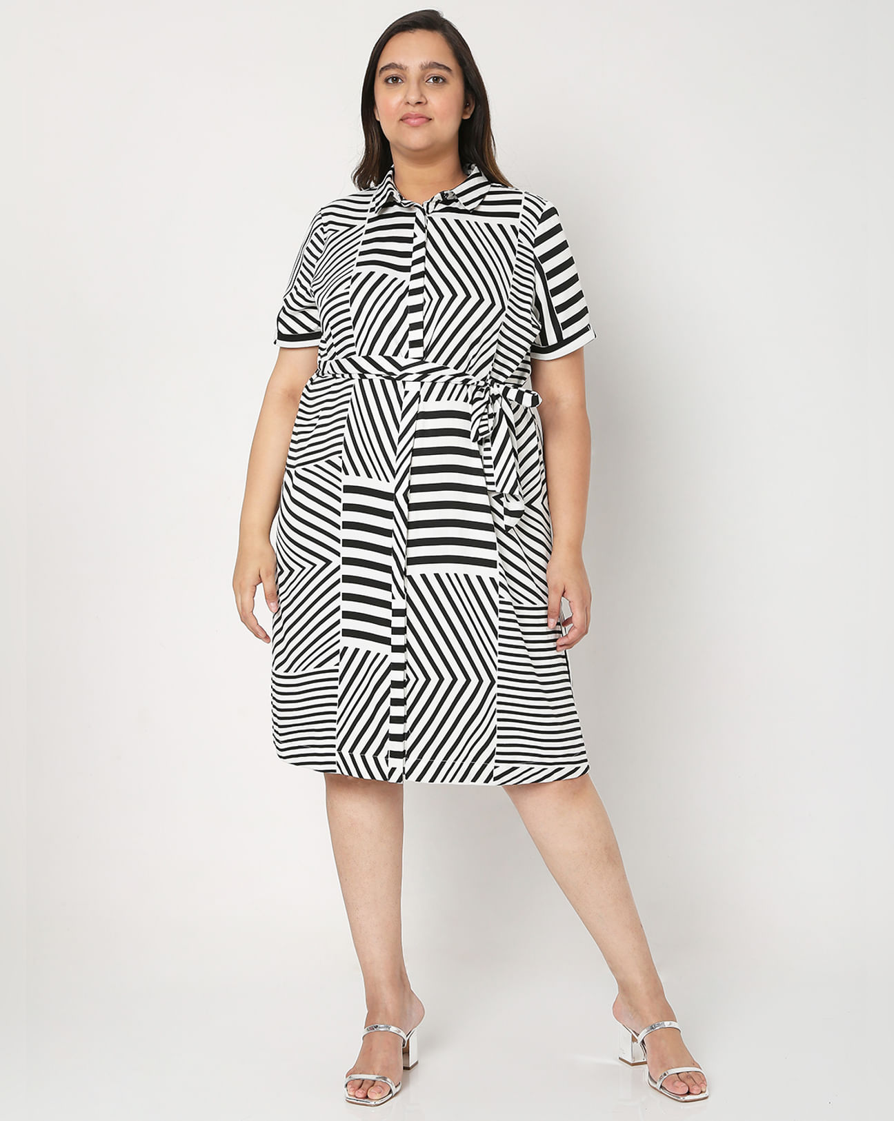 chokerende fremsætte skranke Buy White & Black Striped Dress For Women Online in India | VeroModa