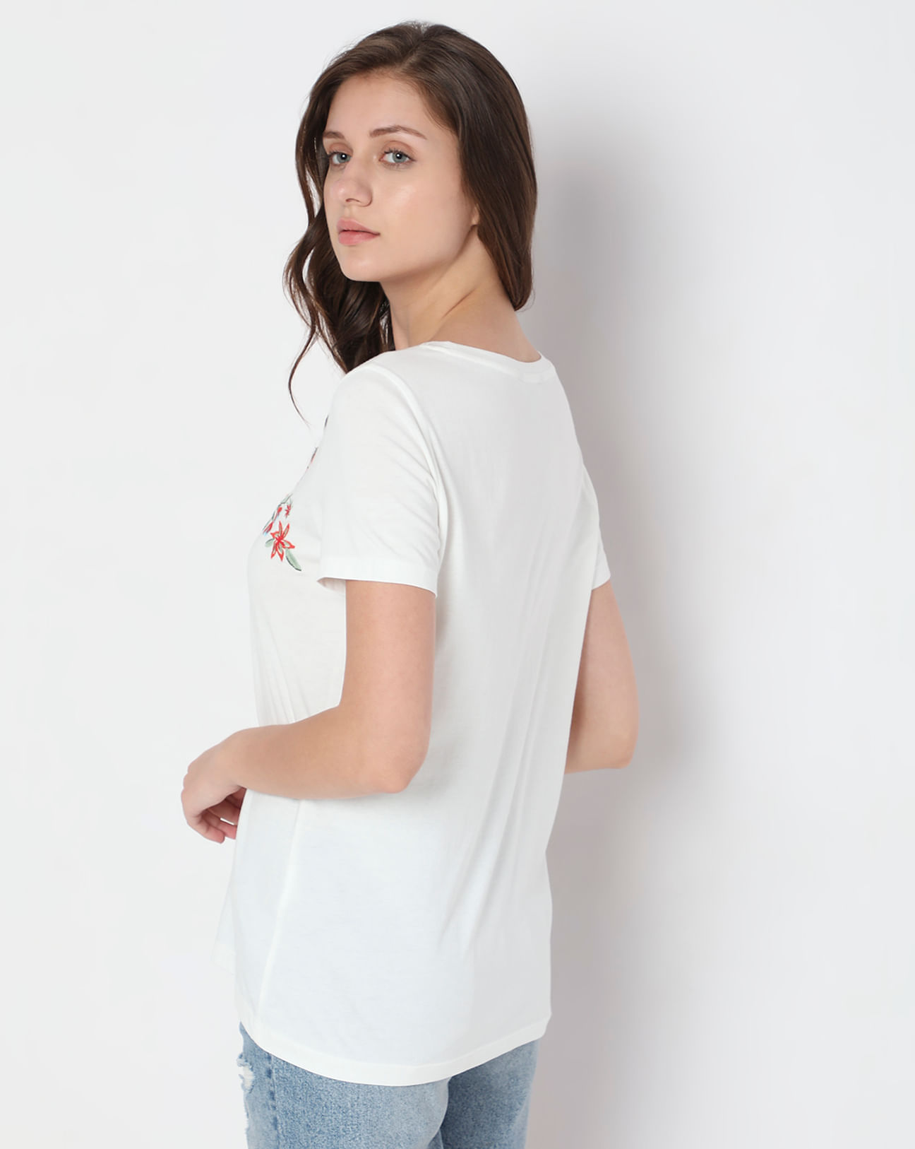 Buy White Floral Print T-Shirt in For India Online | Women VeroModa