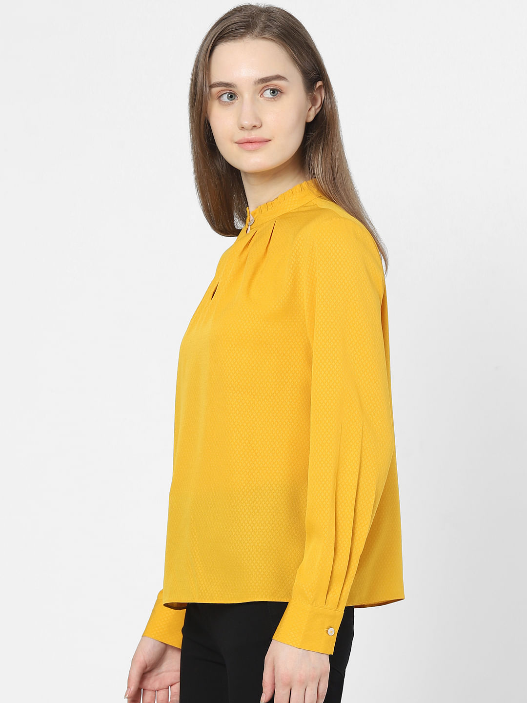 Yellow roll deals neck top