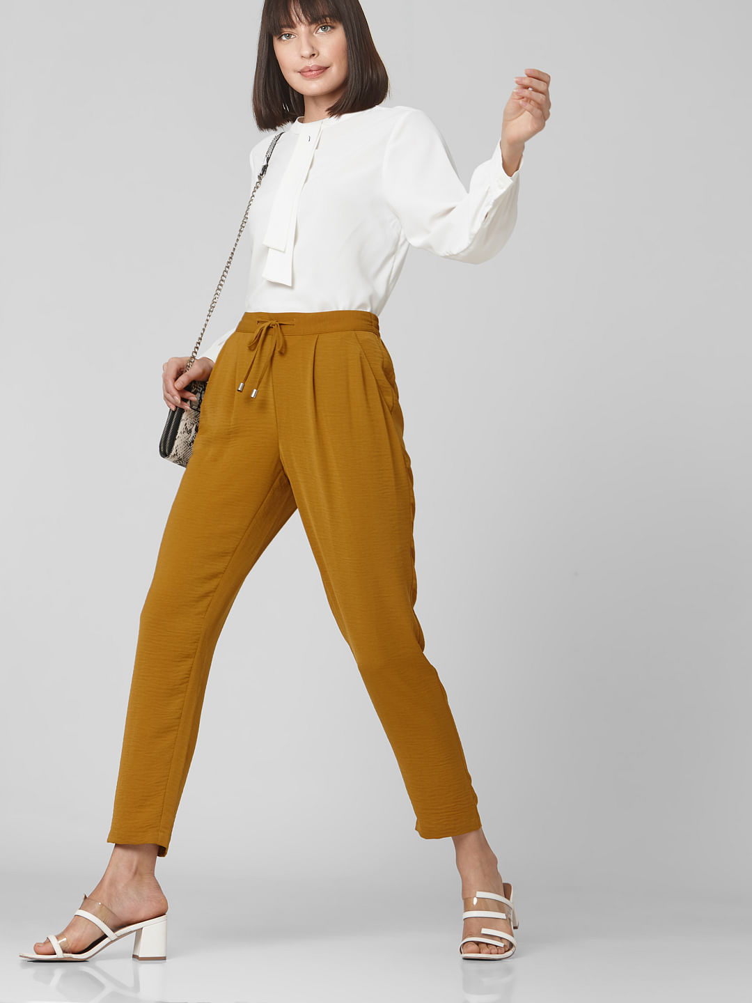 The Cute Elastic Waist Pants You Need To Embrace And No Theyre Not  Sweats  FLEETSTREET