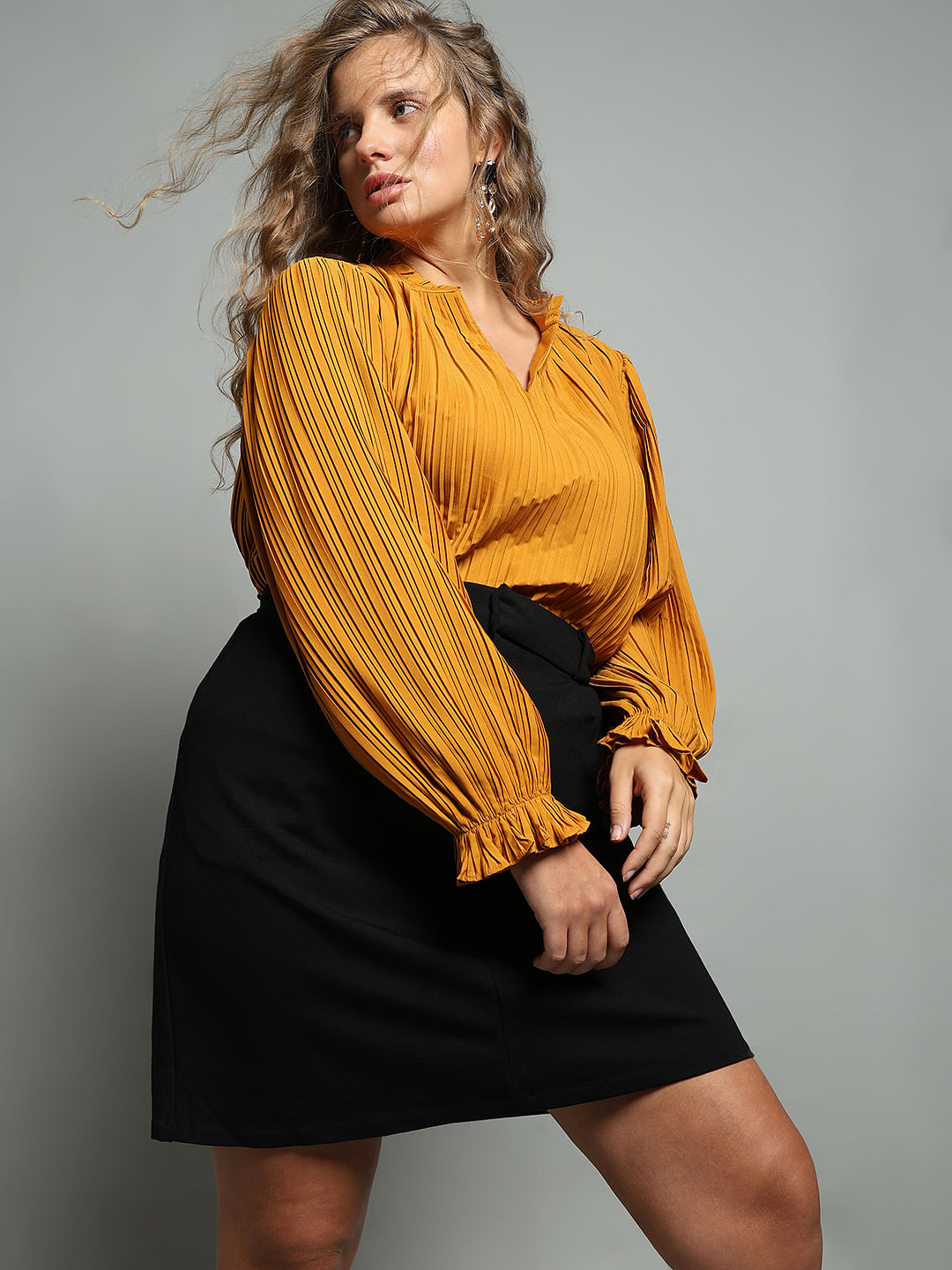 Pale yellow plus size tops online