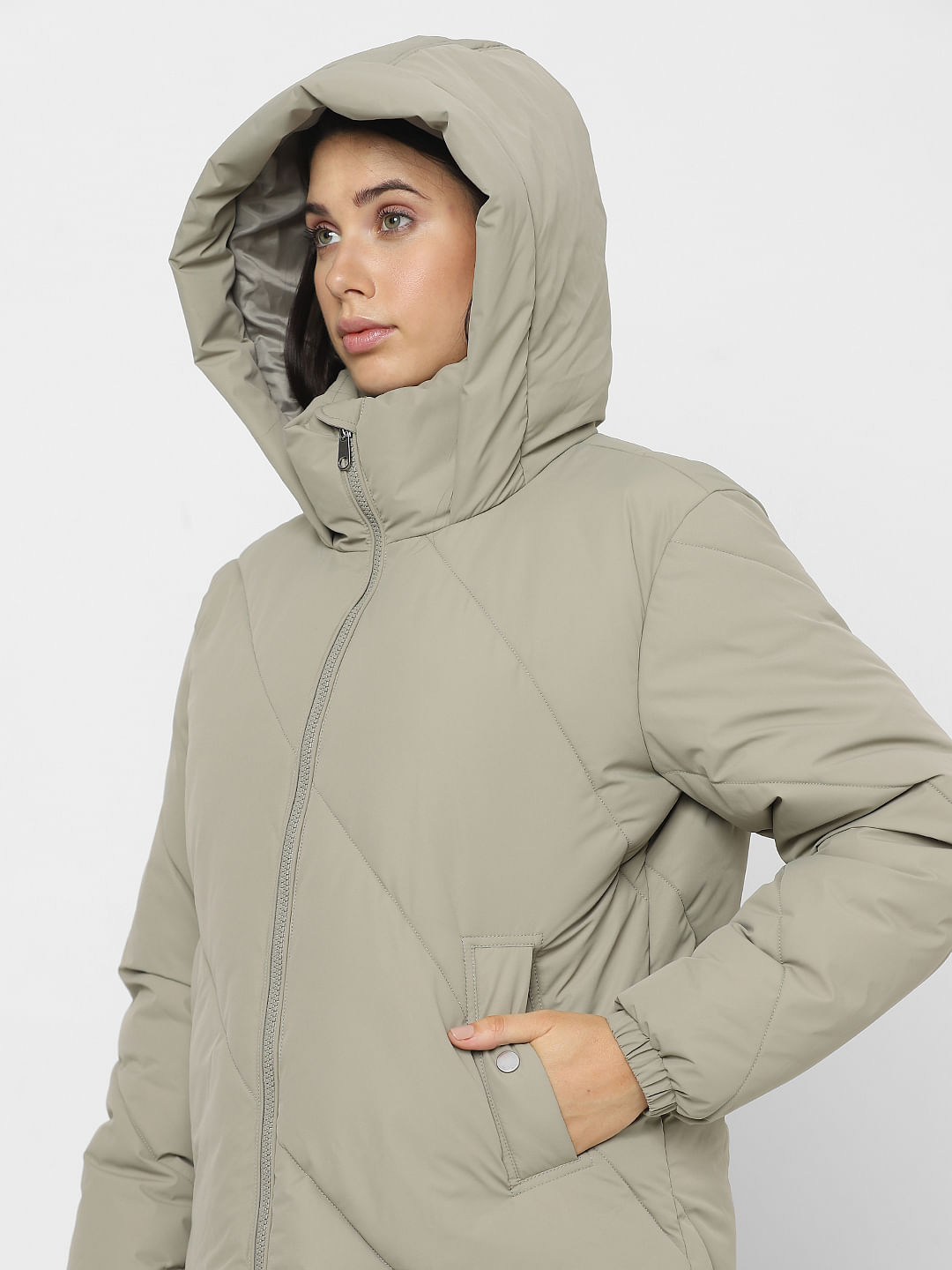 Grey hooded puffer outlet jacket