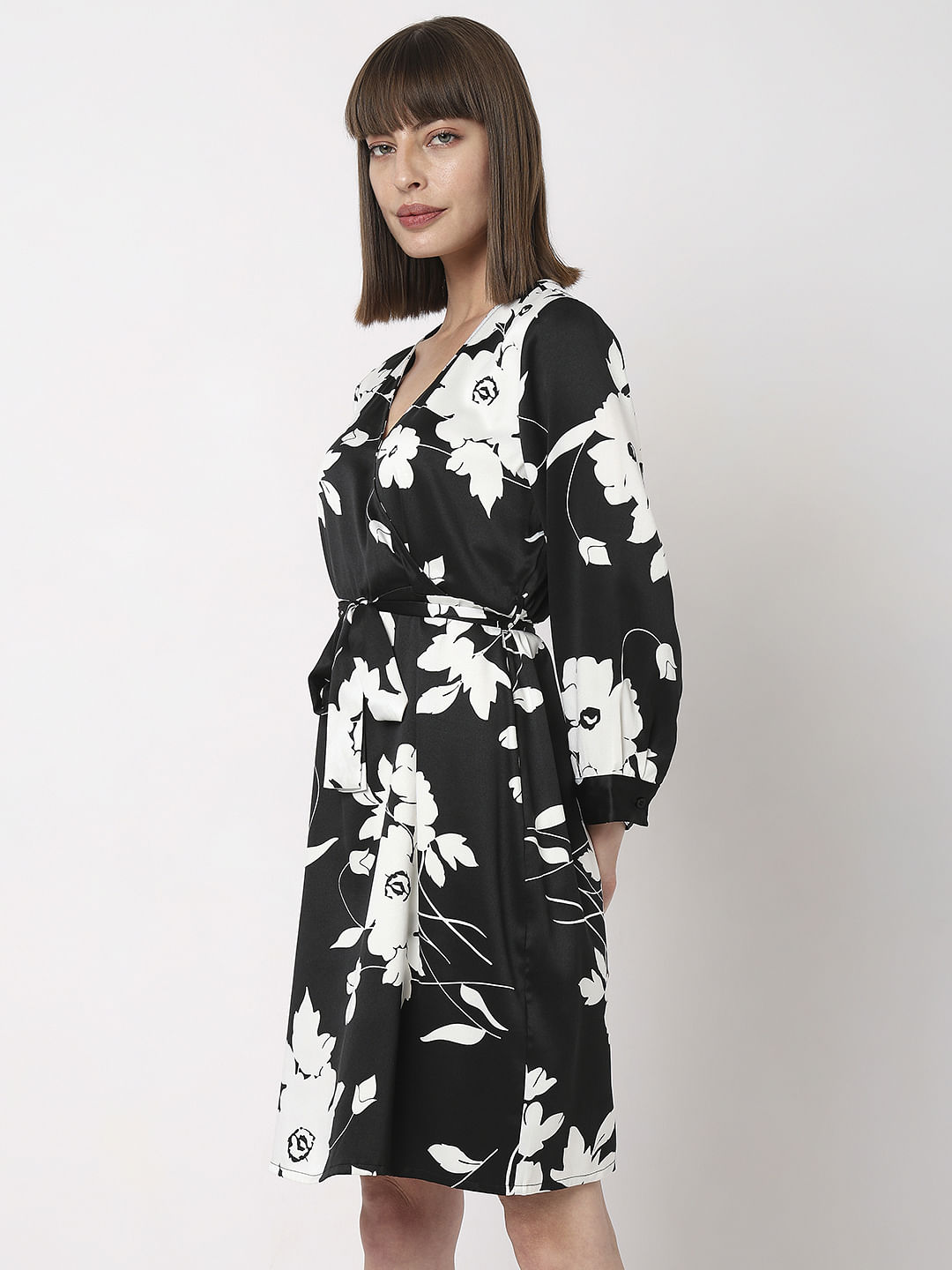 Black and white store floral wrap dress