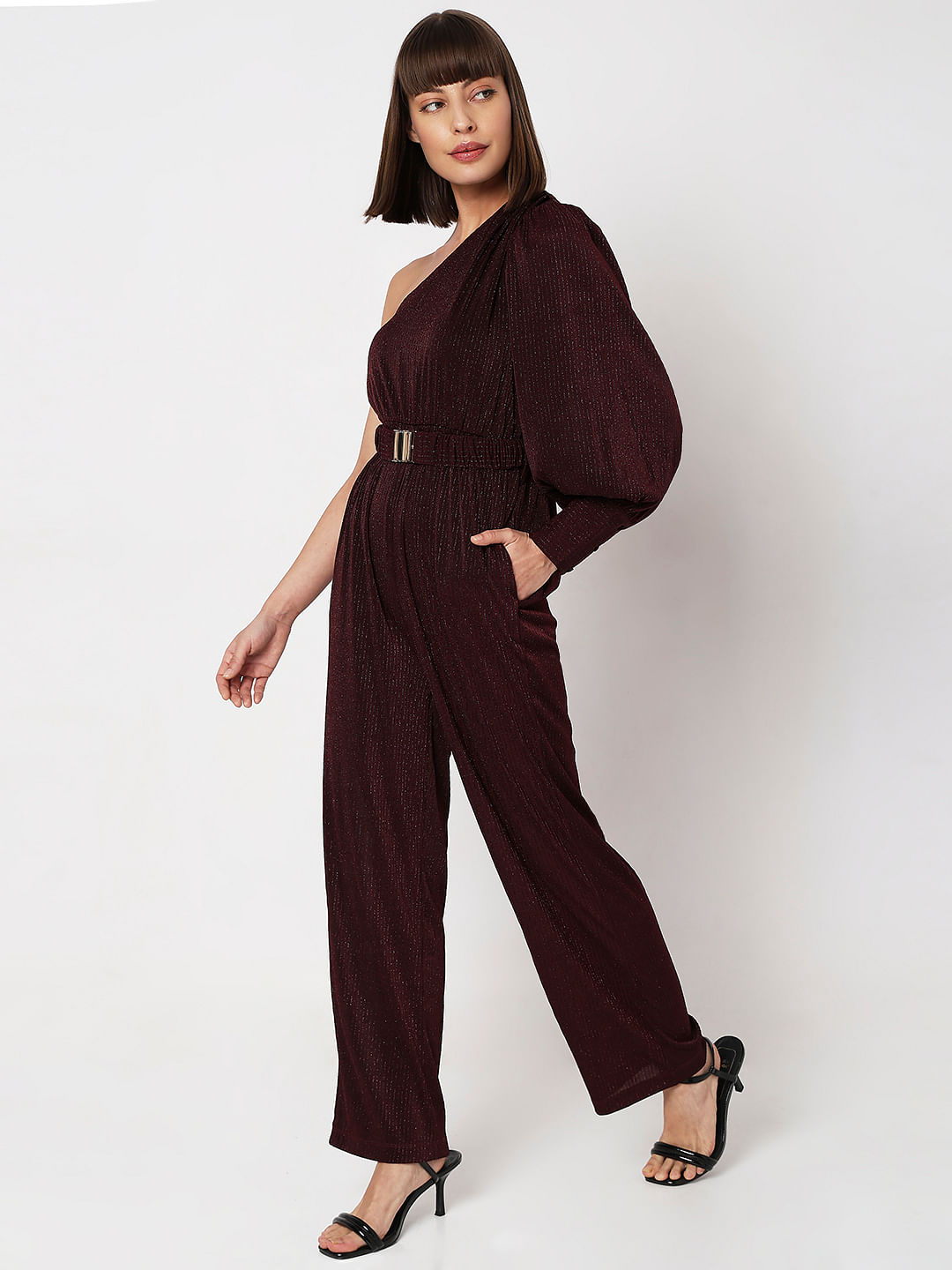 One long store sleeve jumpsuit