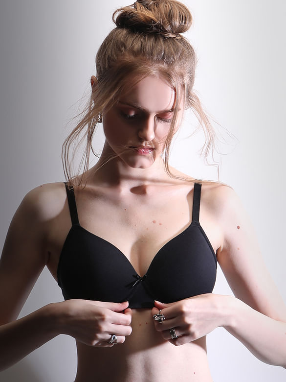 INTIMATES Black Full Coverage Padded Non-Wired Bra