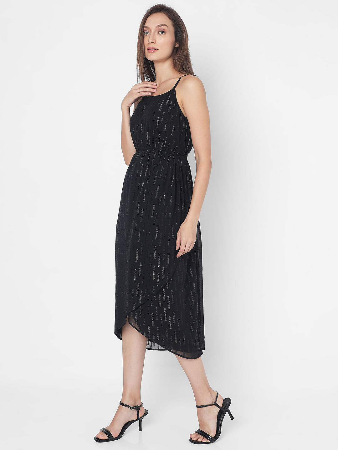 Found: A Classy & Casual Black Midi Dress For Everyday - The Mom Edit