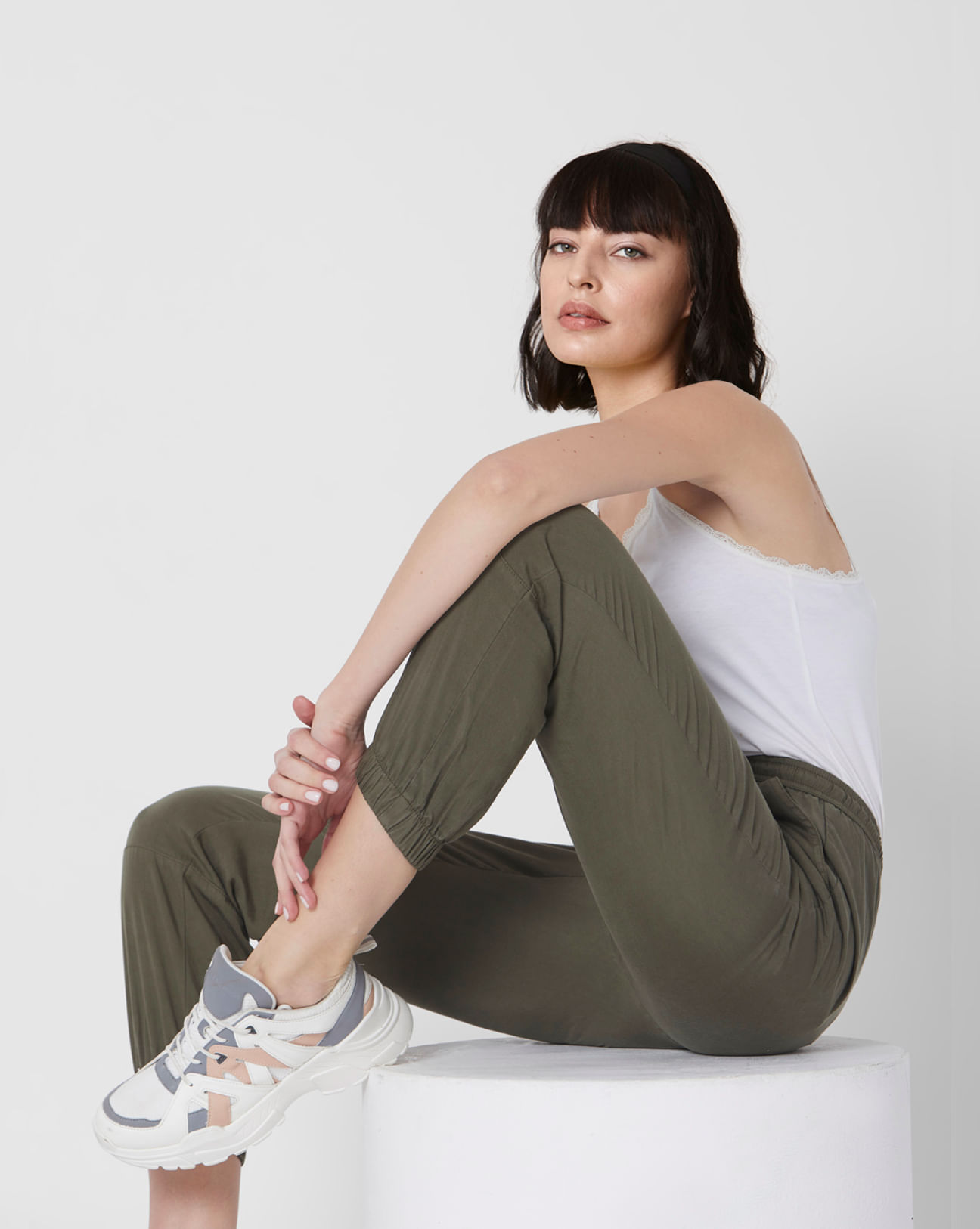 Ivy Solid Lyocell Pant