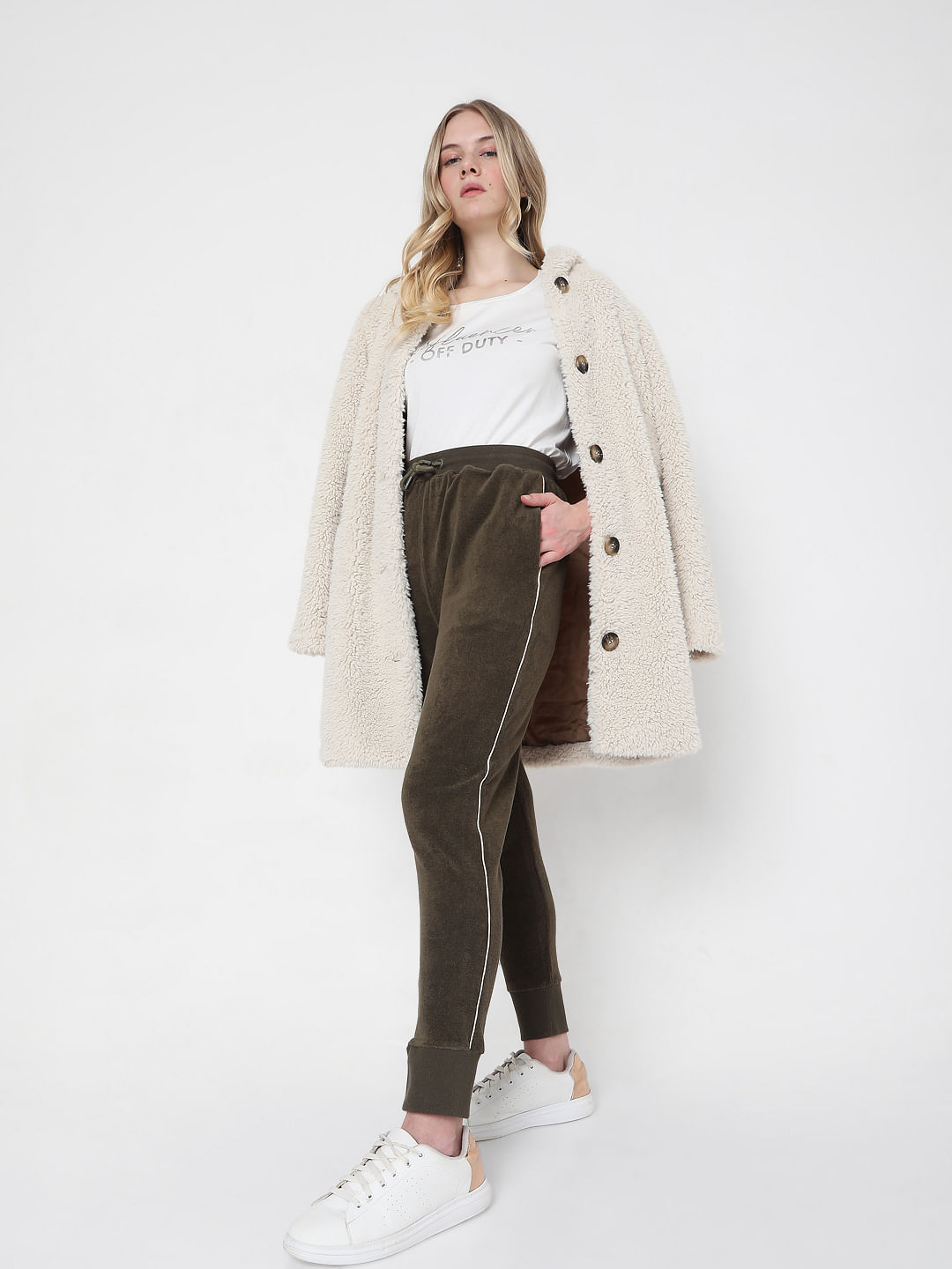 Buy Joggers for Women Online in India - Vero Moda