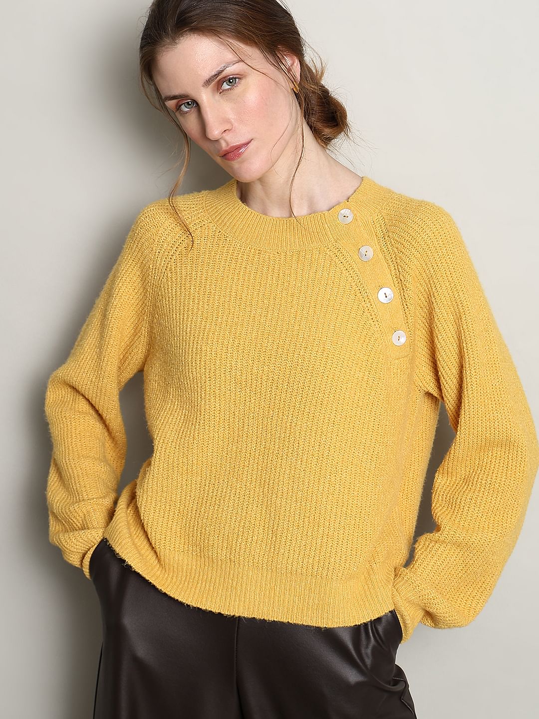 Pullover yellow on sale