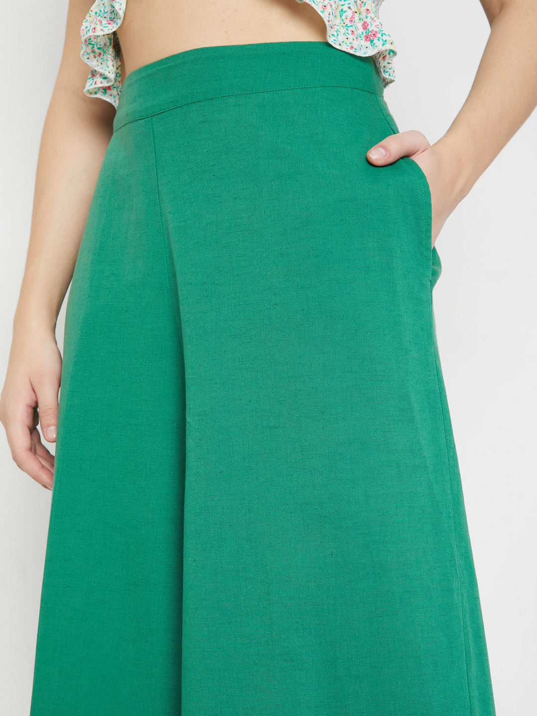 VERO MODA Trousers And Pants  Buy VERO MODA Women Solid Green Mid Waist  Pants OnlineNykaa fashion