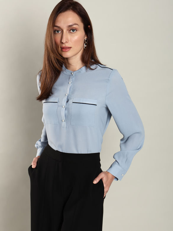 Blue Contrast Tipping Top