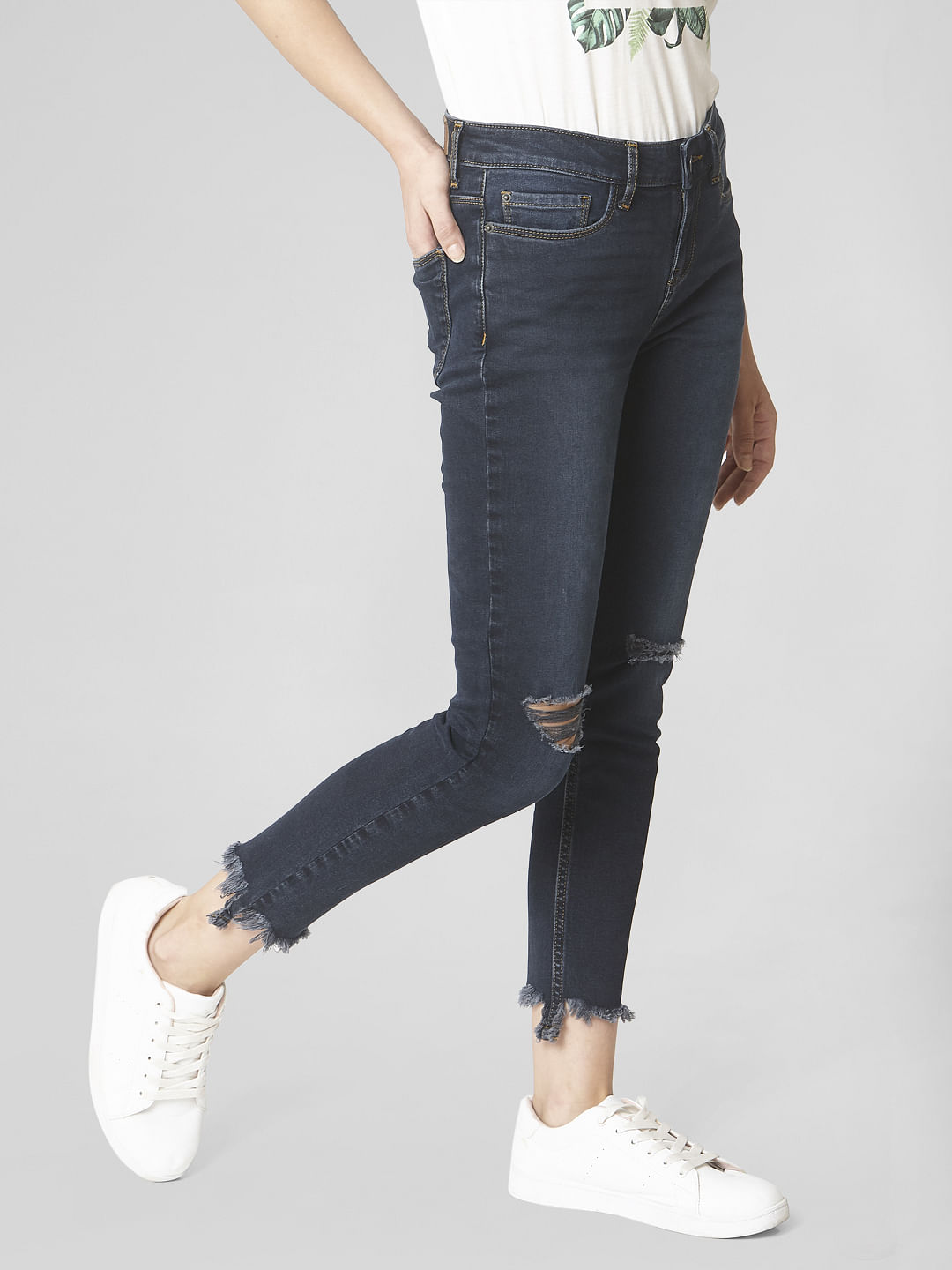 gray ripped skinny jeans