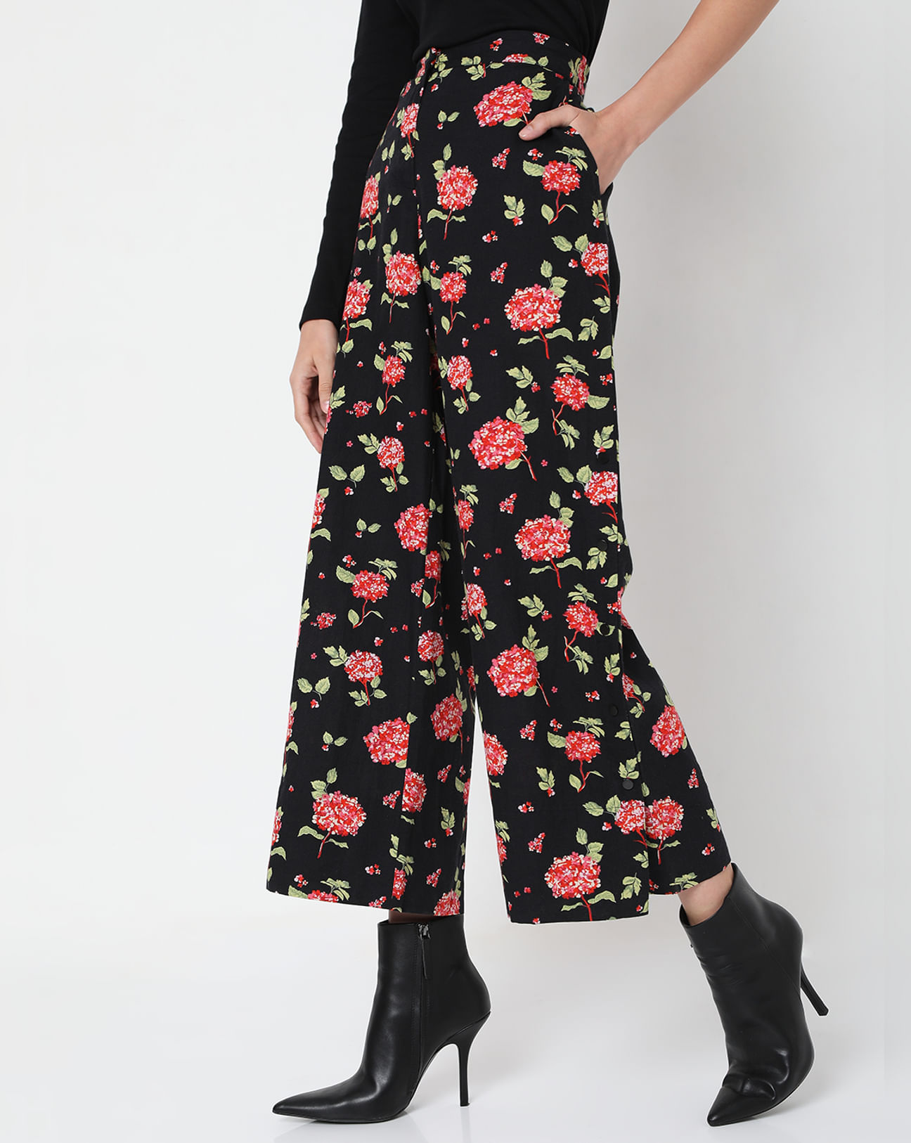 Floral Printed Ladies Pants, Waist Size: 26-38 at best price in Jaipur